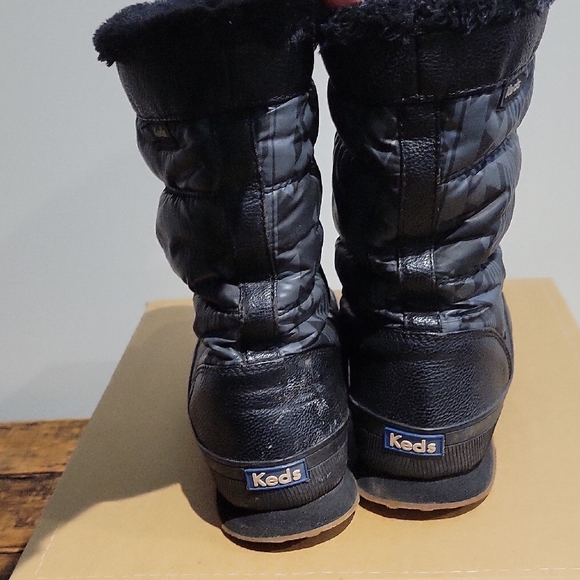 Keds Black Winter Boots with Faux Fur - Picture 4 of 5
